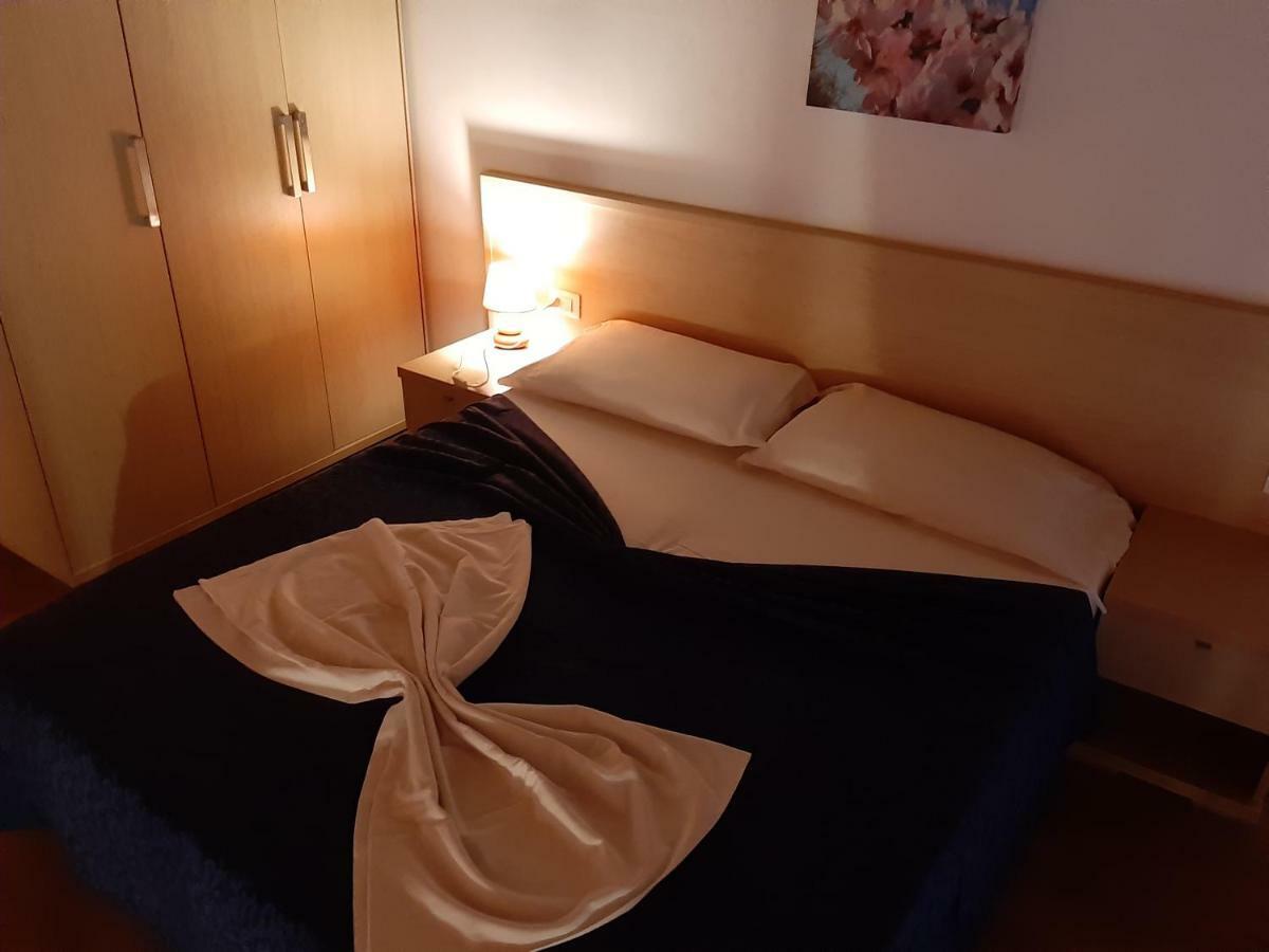 Aparthotel Ponta Preta Санта Мария Екстериор снимка